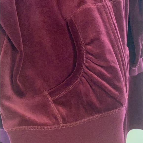 VELOUR MERLOT SORBET 2 piece Active Wear. - Picture 10 of 12